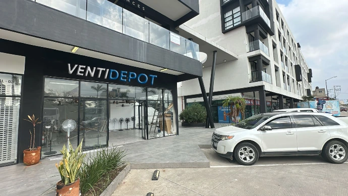 Fachada de Tienda de Ventiladores en Bucerias, Nayarit